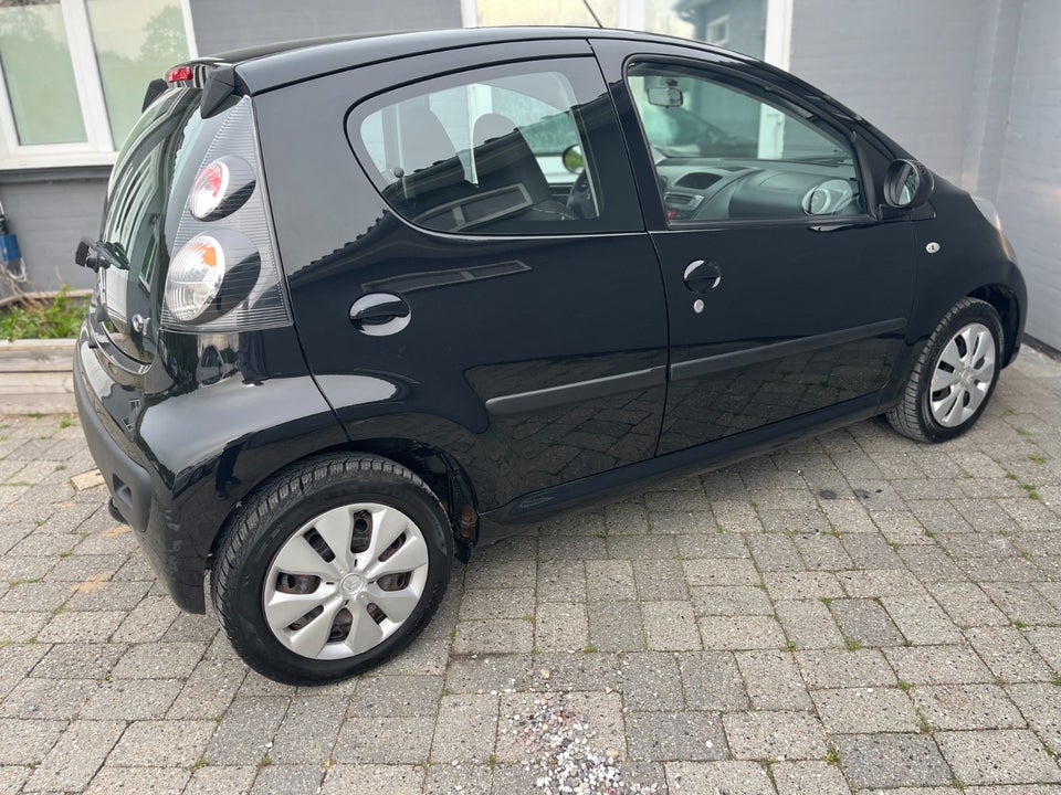 Citroën C1 1,0i Exclusive 5d