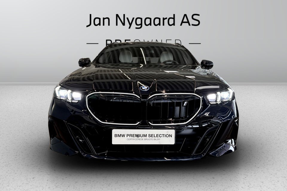 BMW i5 eDrive40 Touring Supercharged 5d