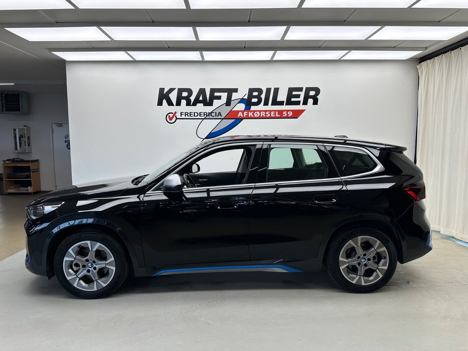BMW iX1 xDrive30 X-Line 5d