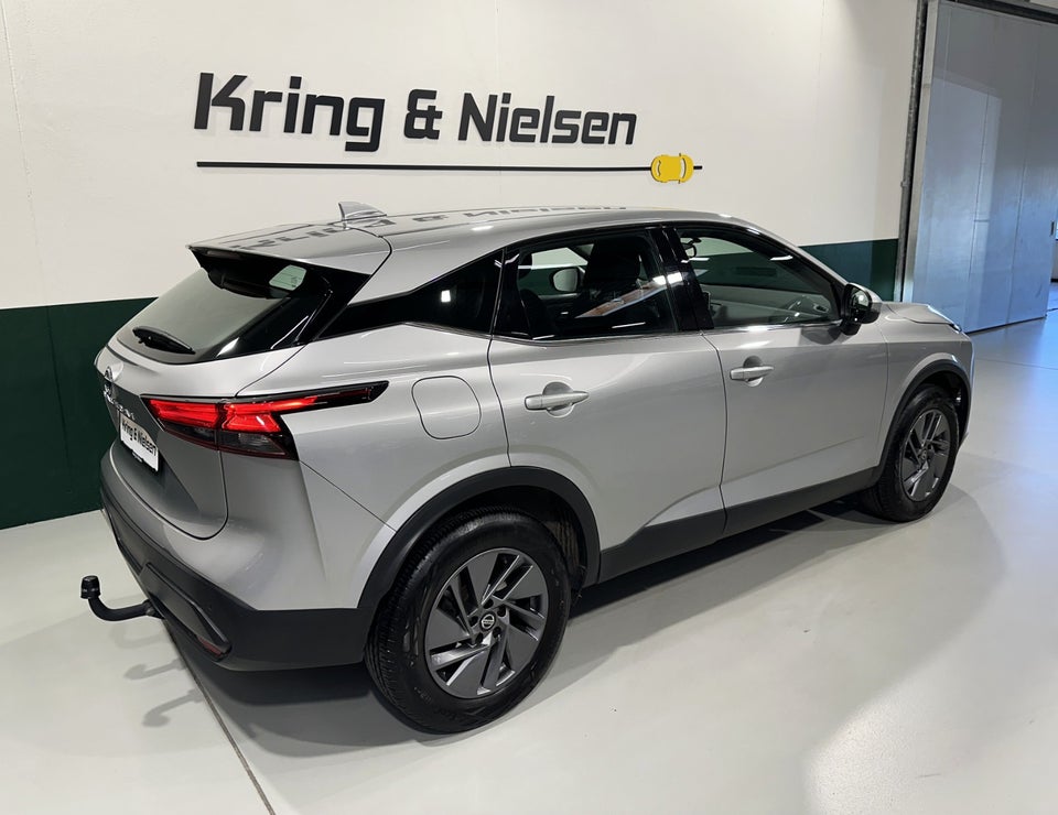 Nissan Qashqai 1,3 mHEV Acenta 5d