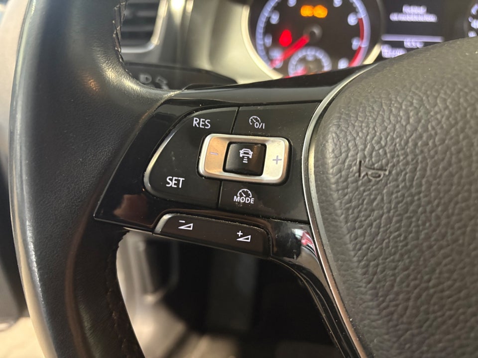 VW Golf VII 1,5 TSi 130 Comfortline Variant DSG 5d
