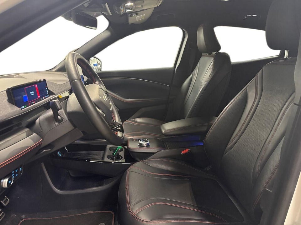 Ford Mustang Mach-E 91 Extended Range AWD 5d