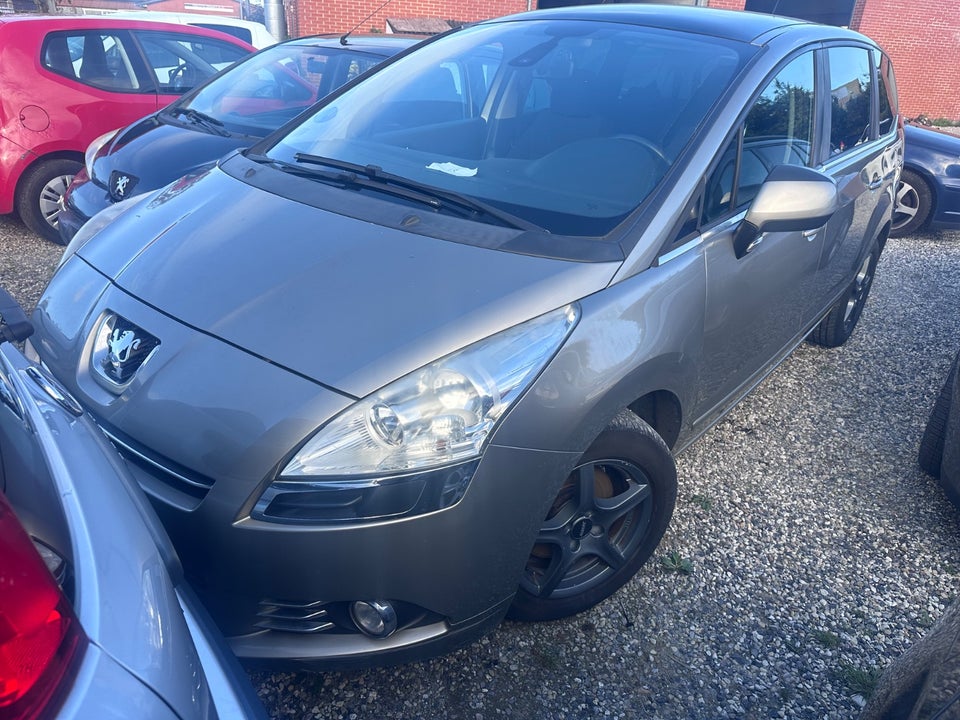 Peugeot 5008 2,0 HDi 150 Premium 7prs 5d