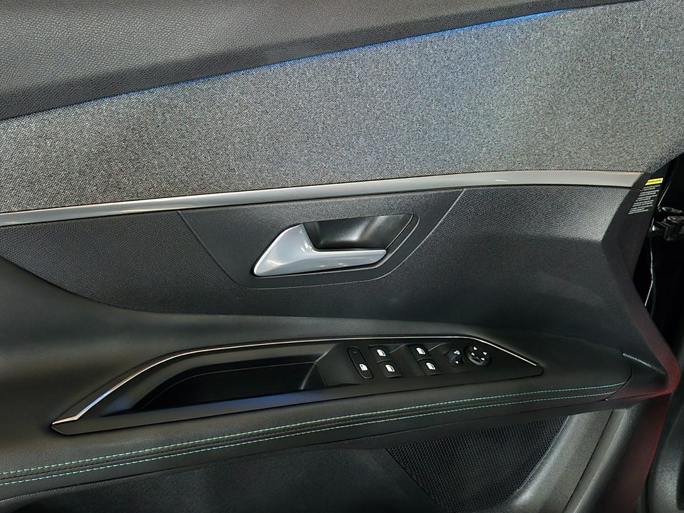 Peugeot 3008 1,6 Hybrid Allure EAT8 5d