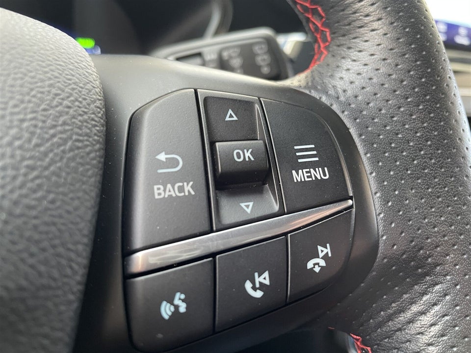 Ford Kuga 2,5 PHEV ST-Line X CVT 5d