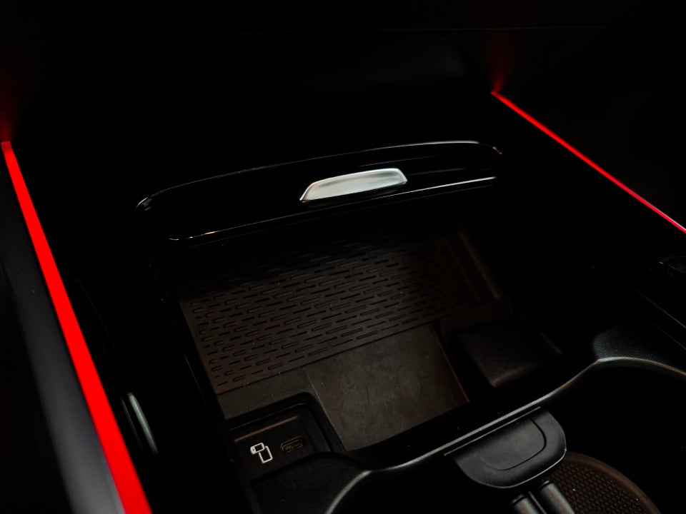 Mercedes EQB300 AMG Line 4Matic 5d