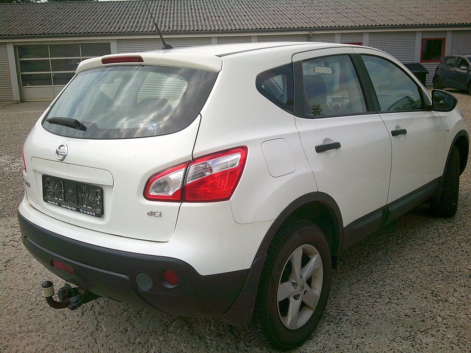 Nissan Qashqai 1,5 dCi 110 Tekna 5d