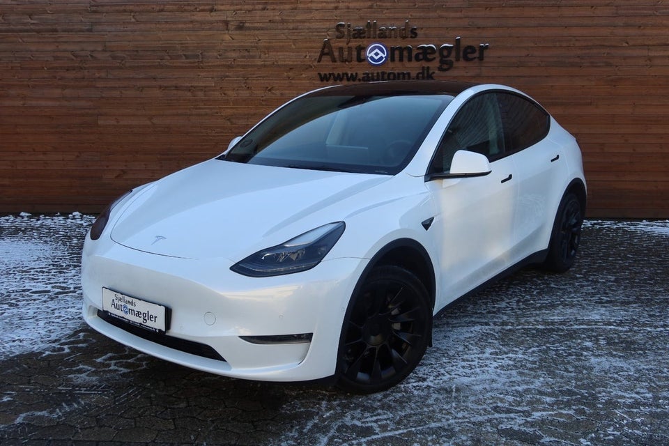Tesla Model Y Long Range AWD 5d