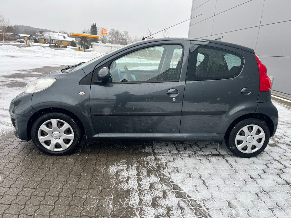 Peugeot 107 1,0 SE 5d