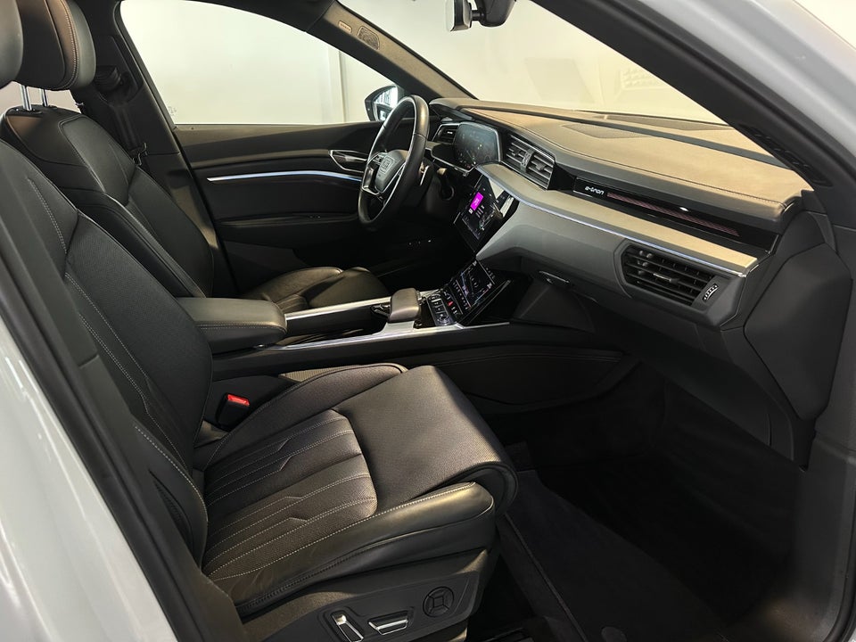 Audi Q8 e-tron 55 Sportback quattro 5d