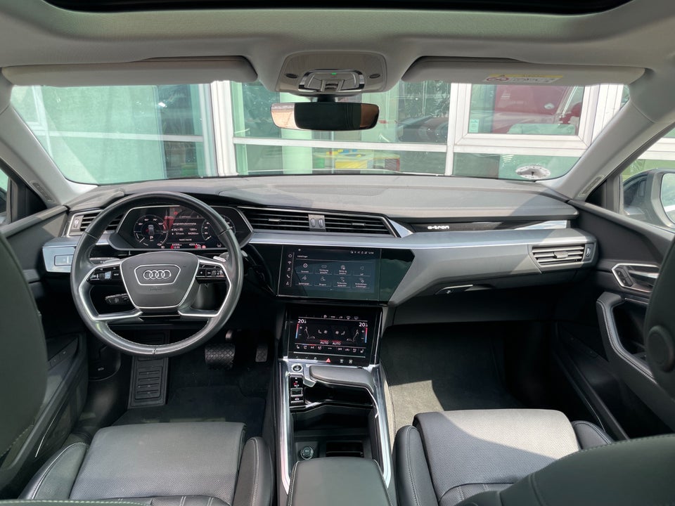 Audi Q8 e-tron 55 S-line Sportback quattro 5d