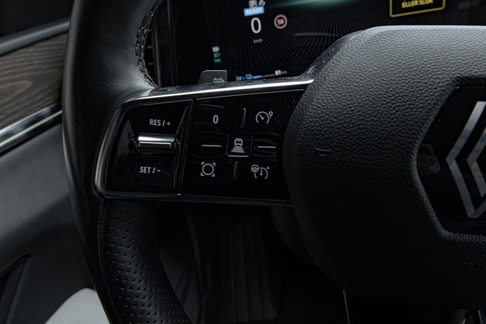 Renault Megane E-Tech 60 Iconic 5d