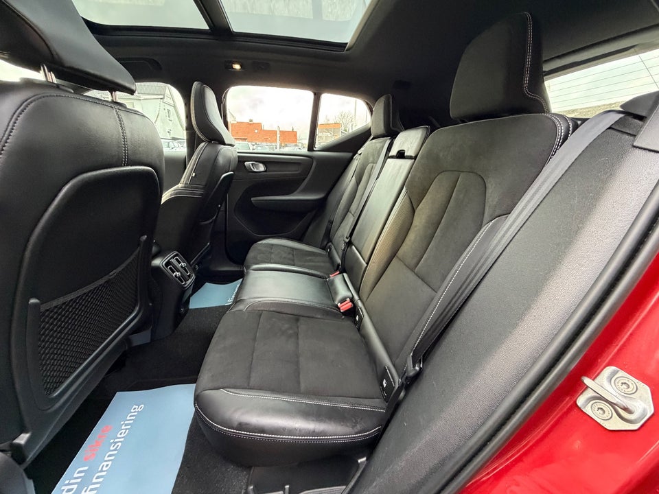 Volvo XC40 P8 ReCharge Twin Pro 5d