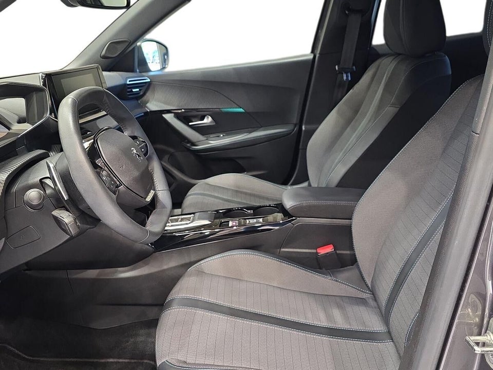 Peugeot 2008 1,2 PureTech 130 Vision Sport EAT8 5d