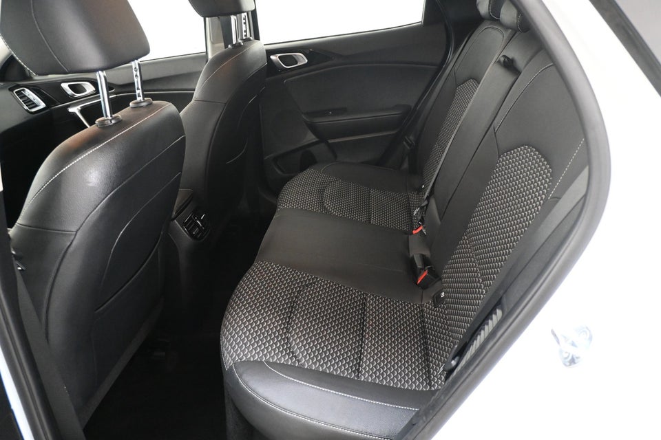 Kia XCeed 1,6 PHEV Upgrade DCT 5d