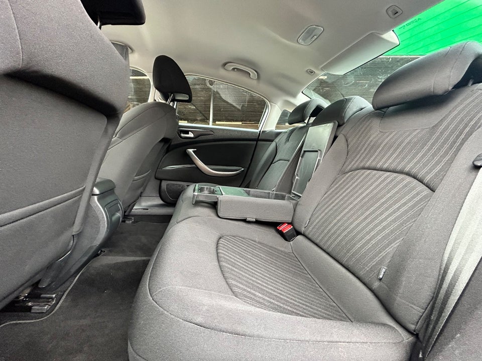 Citroën C5 1,6 HDi 110 Attraction 4d