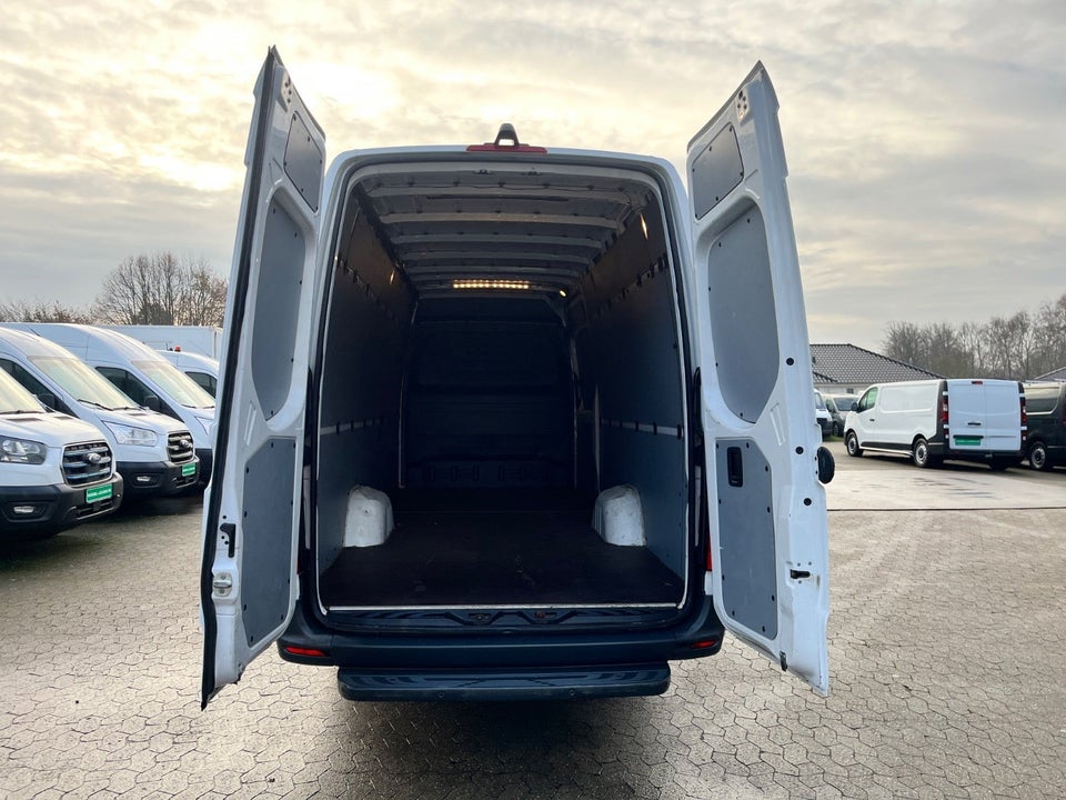 Mercedes Sprinter 317 2,0 CDi A4 Kassevogn aut. RWD