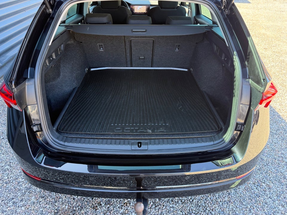 Skoda Octavia 1,4 TSi iV Plus Combi DSG 5d