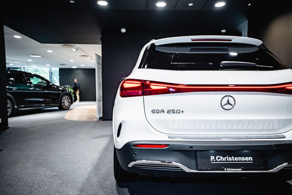 Mercedes EQA250+ AMG Premium 5d