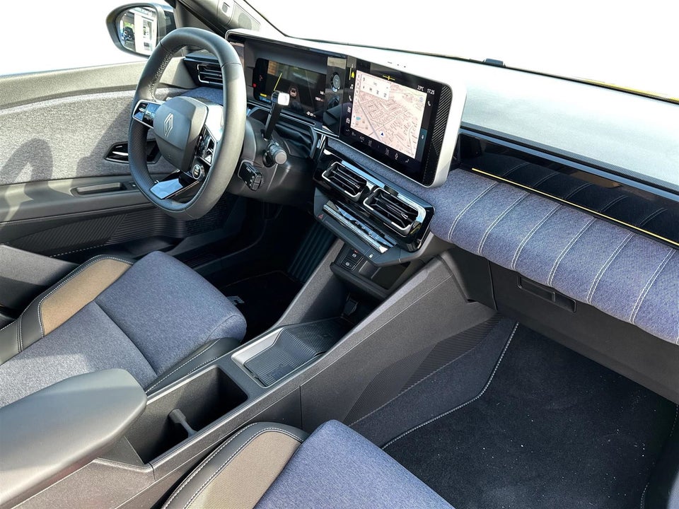 Renault 5 E-Tech 52 Techno 5d