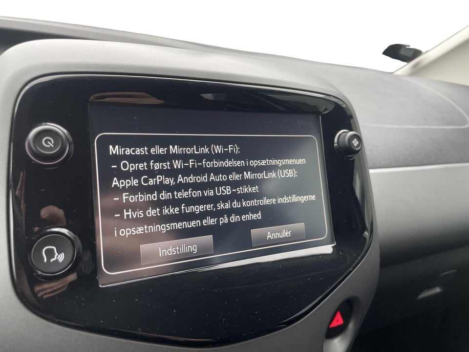 Toyota Aygo 1,0 VVT-i x-press 5d