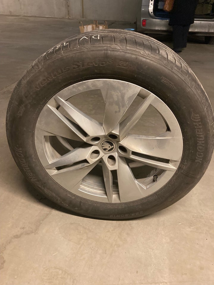 Skoda Enyaq 80 iV Loft 5d