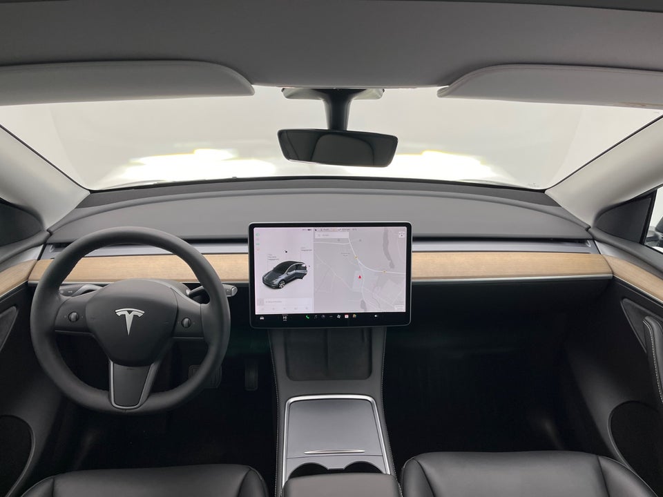 Tesla Model Y Long Range AWD 5d