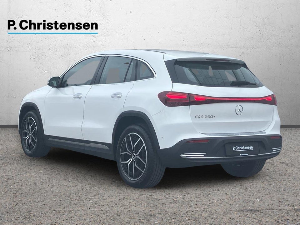Mercedes EQA250+ 5d