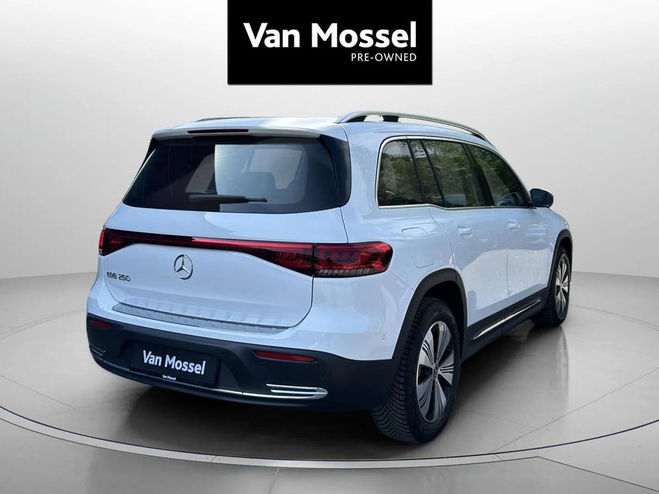 Mercedes EQB250 Progressive 5d