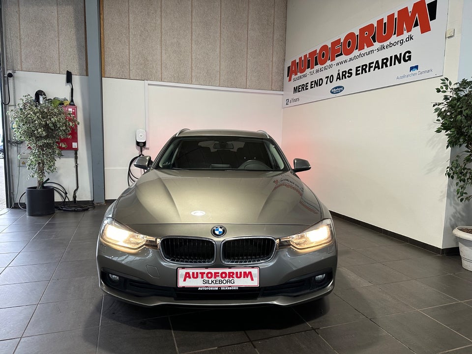 BMW 318i 1,5 Touring 5d