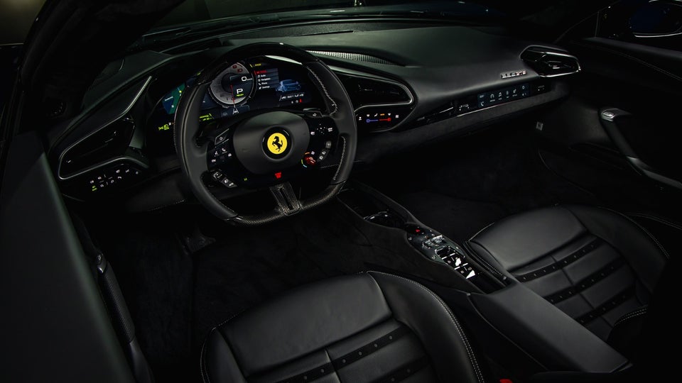 Ferrari 296 GTS 2,9 DCT 2d