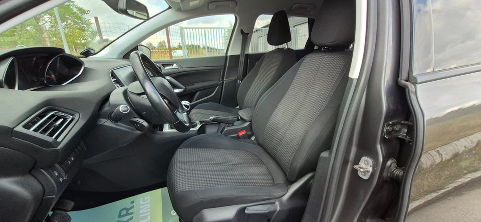 Peugeot 308 1,5 BlueHDi 130 Allure+ SW 5d
