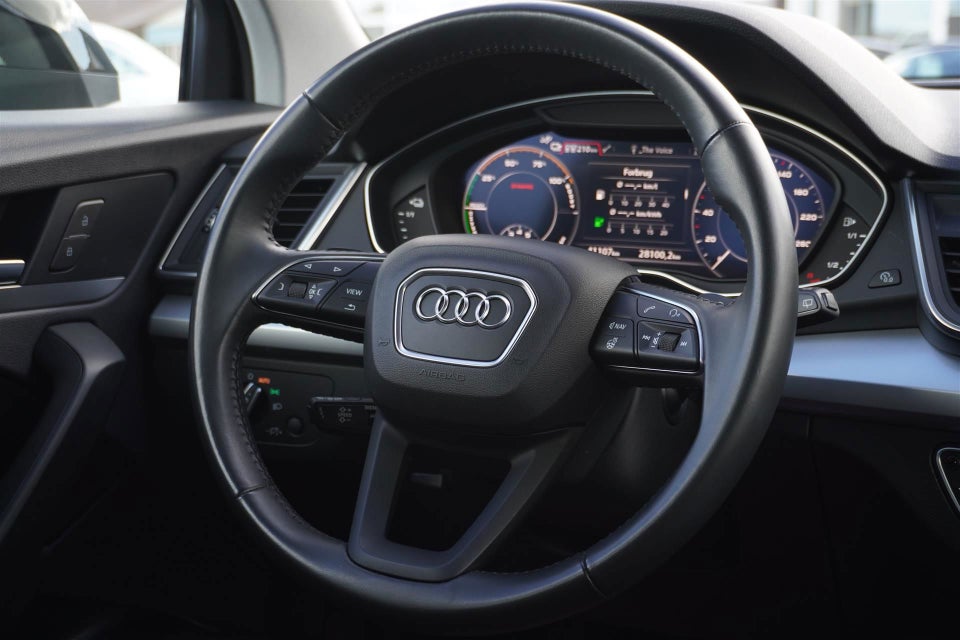 Audi Q5 55 TFSi e S-line quattro S-tr. 5d