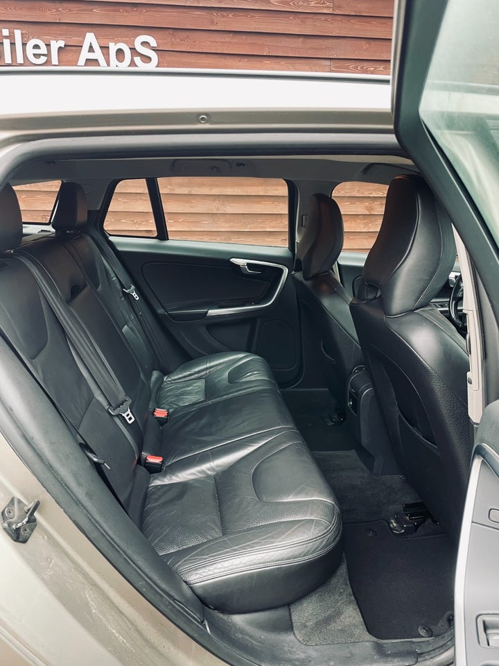 Volvo V60 1,6 DRIVe Kinetic 5d