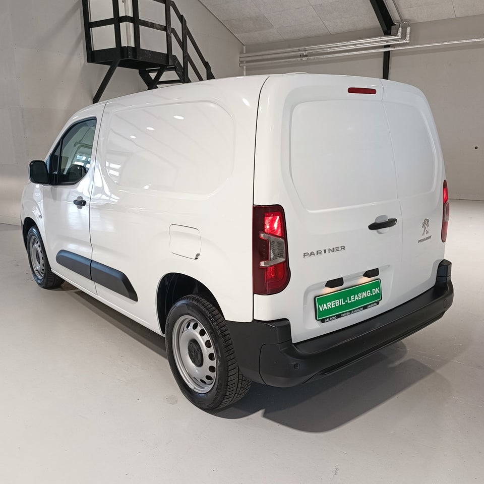 Peugeot Partner 1,5 BlueHDi 100 L1V1 Plus Van
