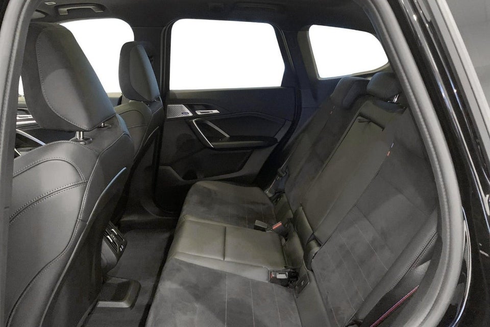 BMW iX1 eDrive20 M-Sport Pro 5d