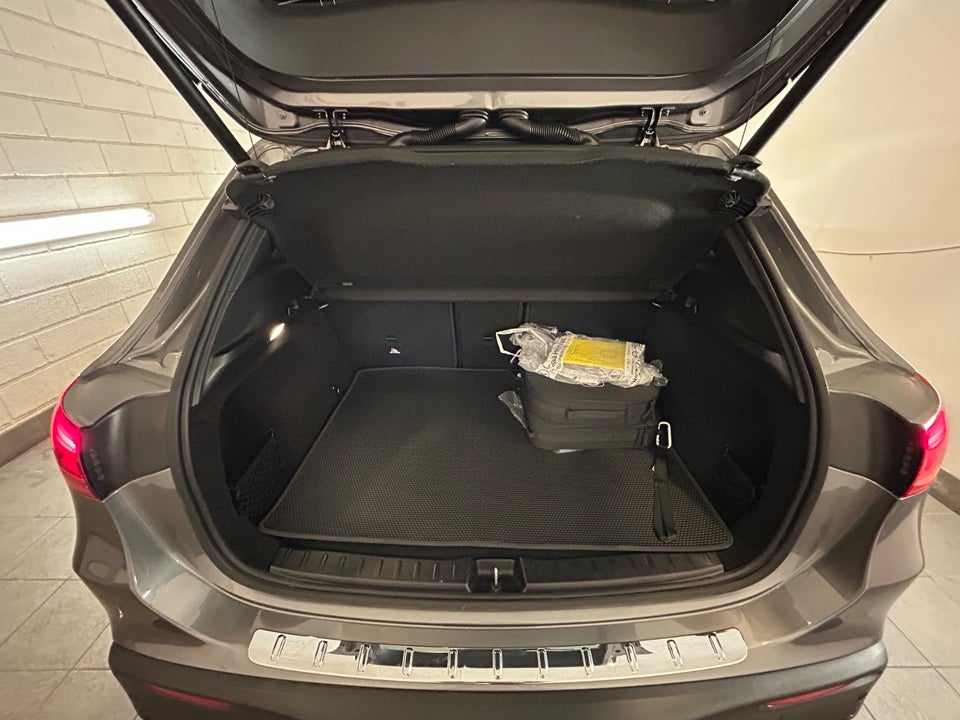 Mercedes EQA250 AMG Line 5d