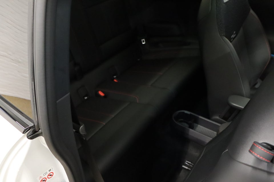 MINI Cooper E JCW Trim XL 3d