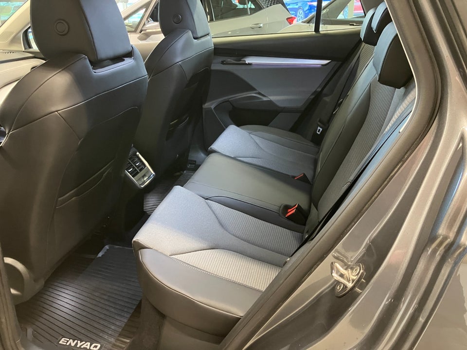 Skoda Enyaq 80x iV 5d