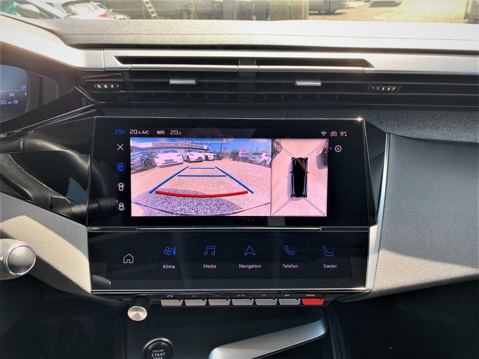 Peugeot 308 1,6 Hybrid First Selection+ EAT8 5d