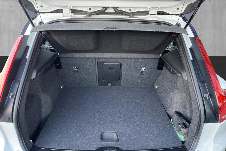 Volvo XC40 P6 ReCharge Core 5d