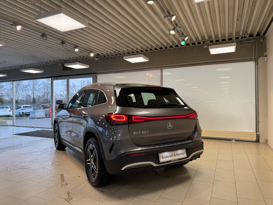 Mercedes EQA250 AMG Line 5d