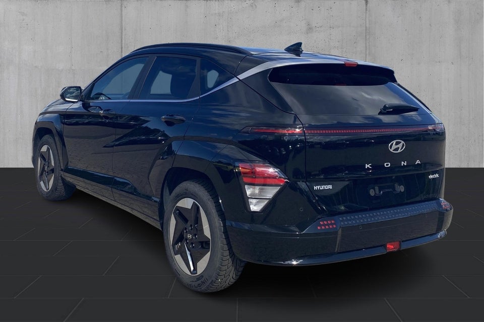 Hyundai Kona 48 EV Essential 5d