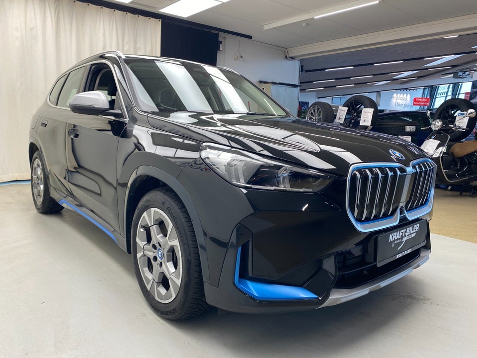 BMW iX1 xDrive30 X-Line 5d