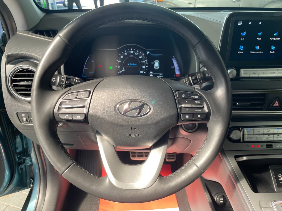 Hyundai Kona 64 EV Premium 5d