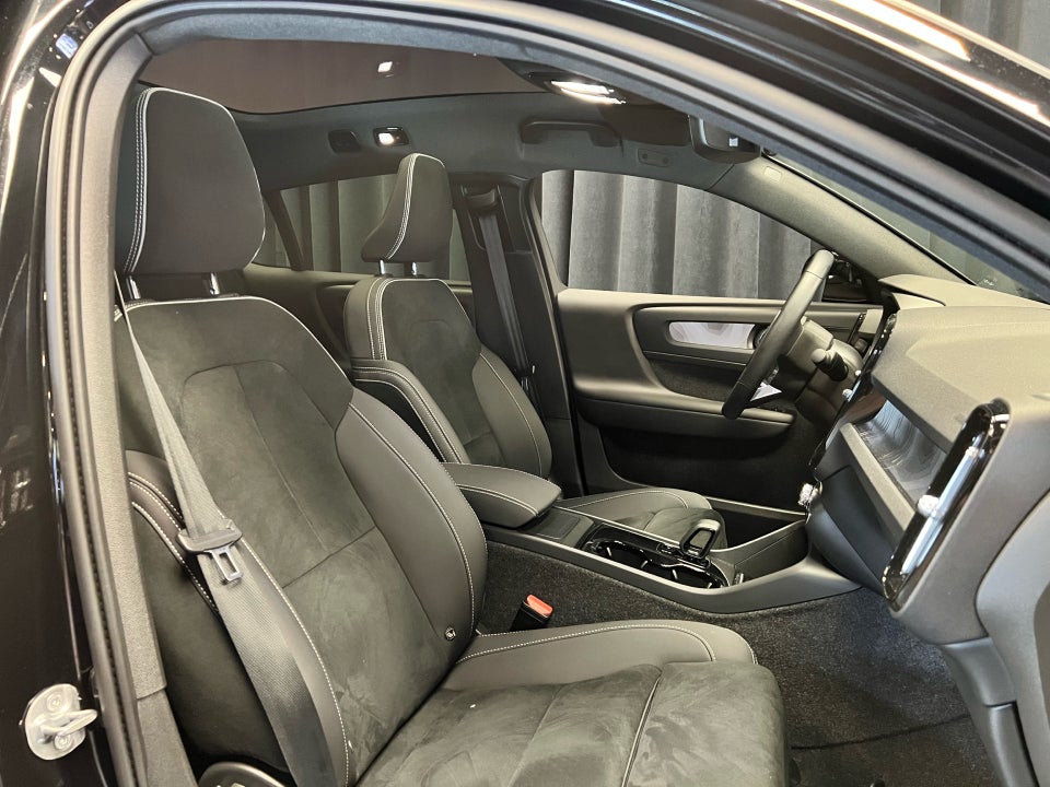 Volvo EC40 Extended Range Plus 5d