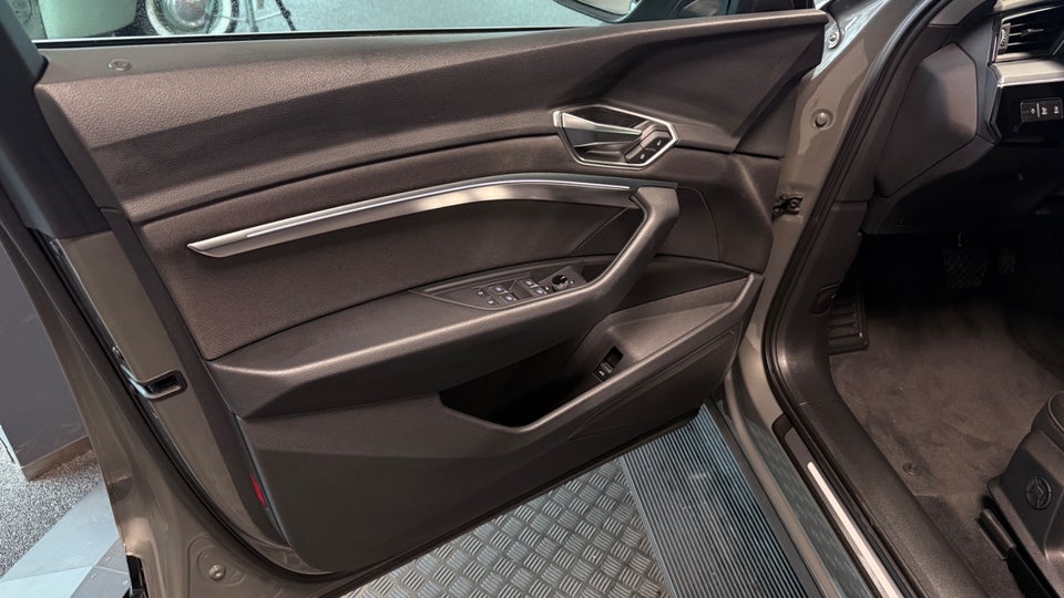 Audi Q8 e-tron 50 Prestige Sportback quattro 5d