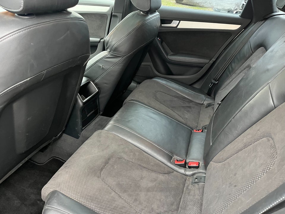 Audi A4 1,8 TFSi 170 S-line Avant Multitr. 5d