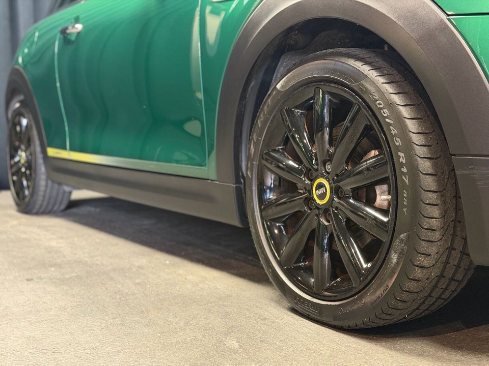 MINI Cooper SE Greenwich 3d