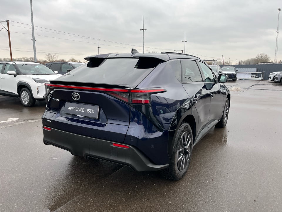 Toyota bZ4X 73 Executive 5d